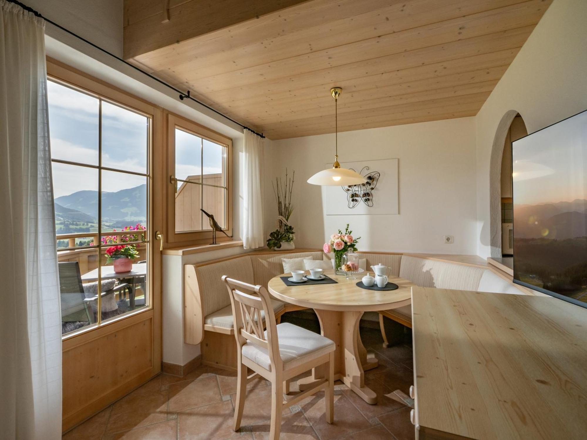 Landhaus Manzl Hopfgarten im Brixental Luaran gambar